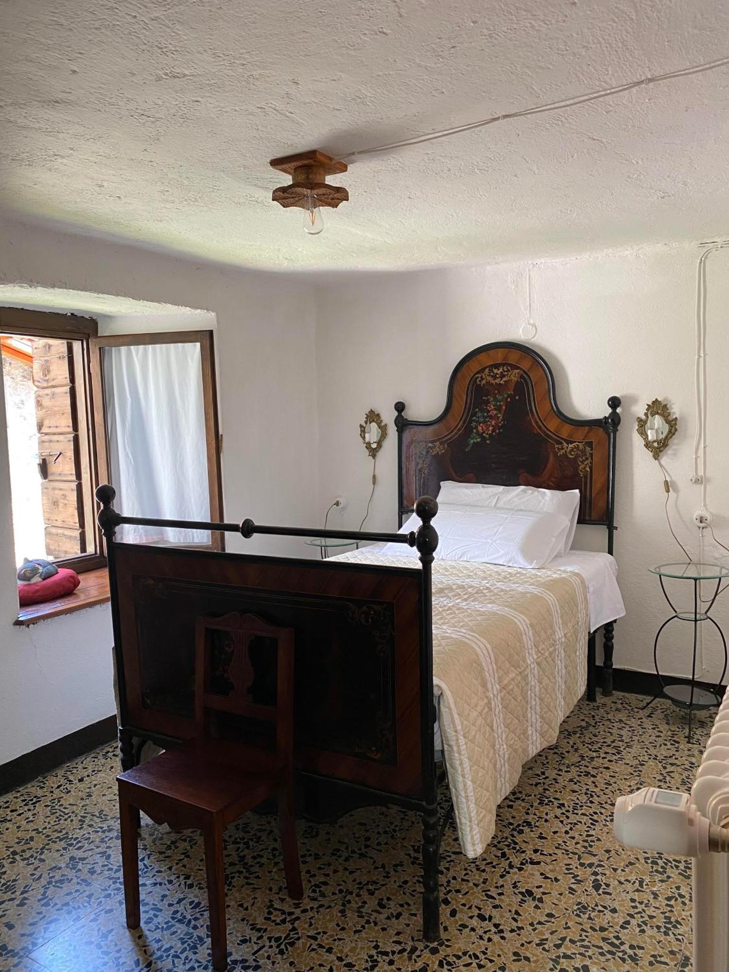 Casa Nel Centro Storico Di Borno Villa Exterior photo